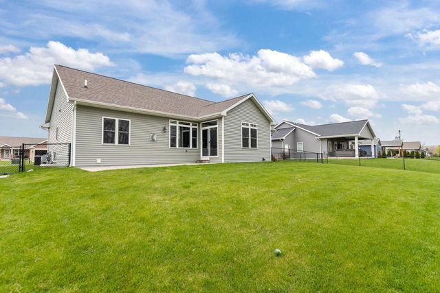 4770 N VINCENT DRIVE, Grand Chute, WI 54913