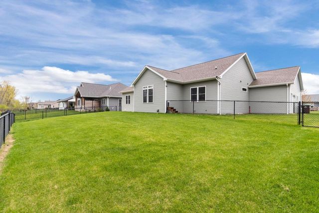 4770 N VINCENT DRIVE, Grand Chute, WI 54913