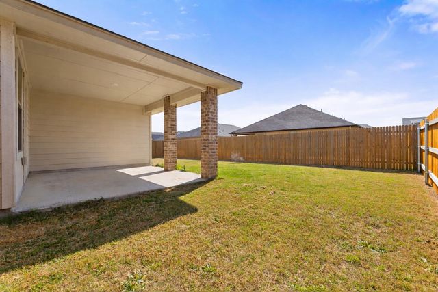 108 Pivot DR, Taylor, TX 76574