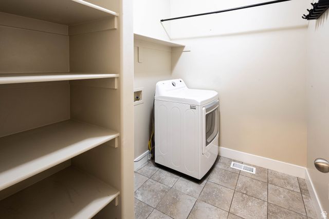 591 W KOINS WAY, Bluffdale, UT 84065