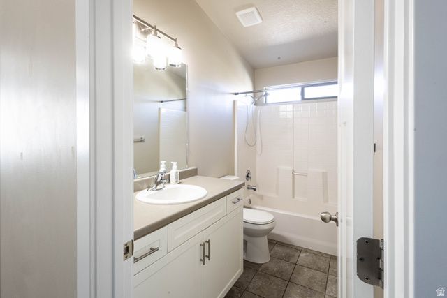 591 W KOINS WAY, Bluffdale, UT 84065