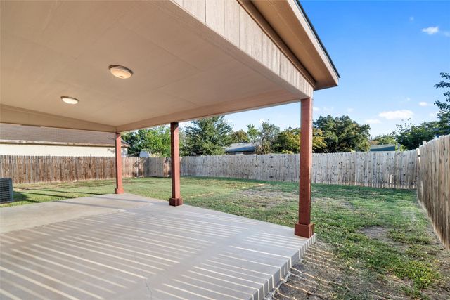5316 Yager Drive, The Colony, TX 75056