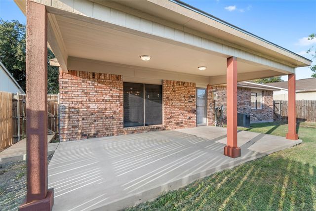 5316 Yager Drive, The Colony, TX 75056