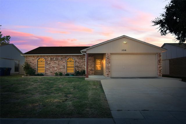 5316 Yager Drive, The Colony, TX 75056