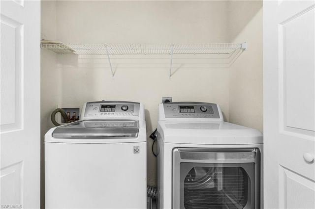 10094 Poppy Hill DR, Fort Myers, FL 33966