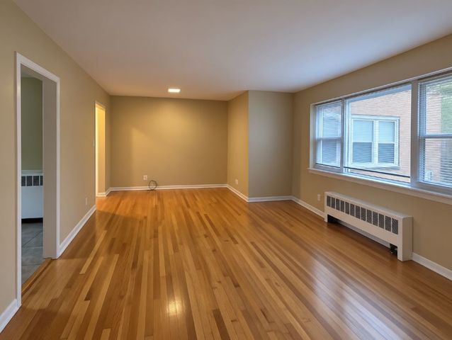 2607 W Fitch Avenue 1E, Chicago, IL 60645