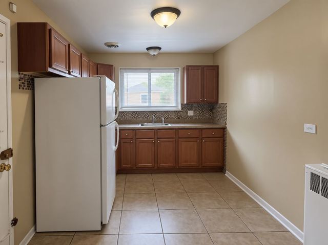 2607 W Fitch Avenue 1E, Chicago, IL 60645