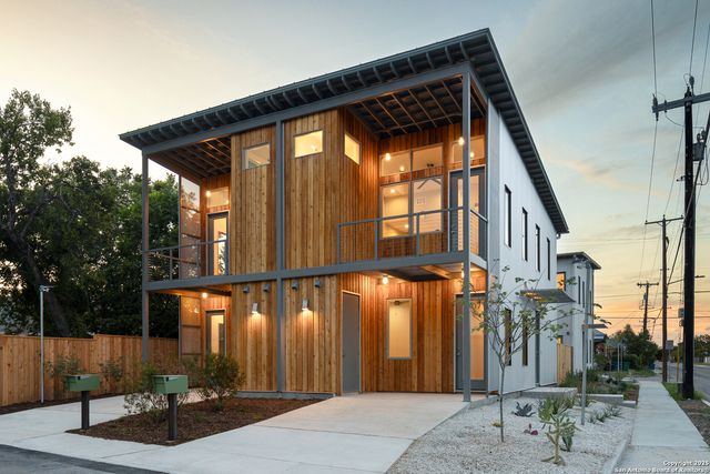 1103 S Cherry, San Antonio, TX 78210