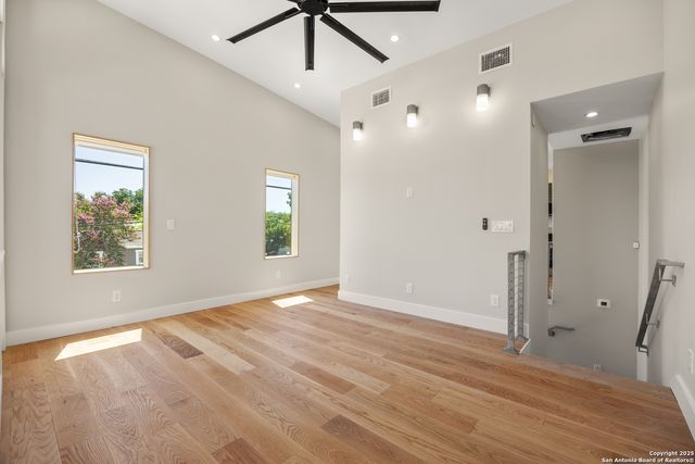 1103 S Cherry, San Antonio, TX 78210