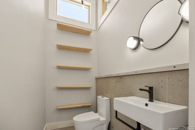 1103 S Cherry, San Antonio, TX 78210