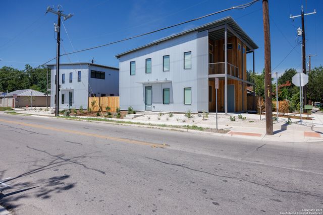 1103 S Cherry, San Antonio, TX 78210