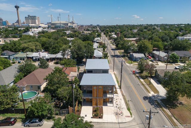 1103 S Cherry, San Antonio, TX 78210