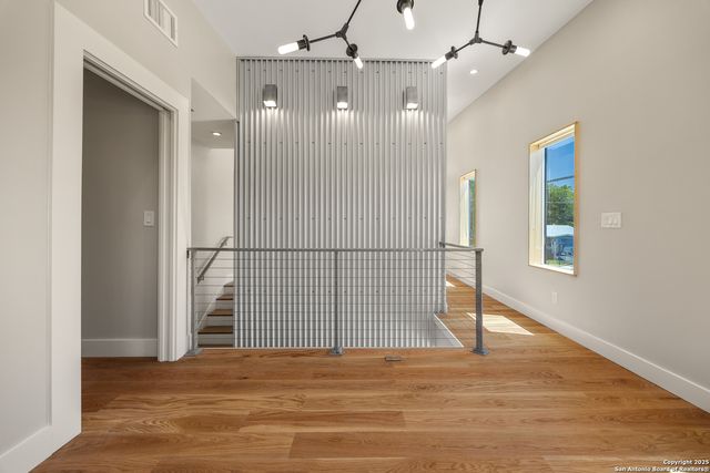 1103 S Cherry, San Antonio, TX 78210