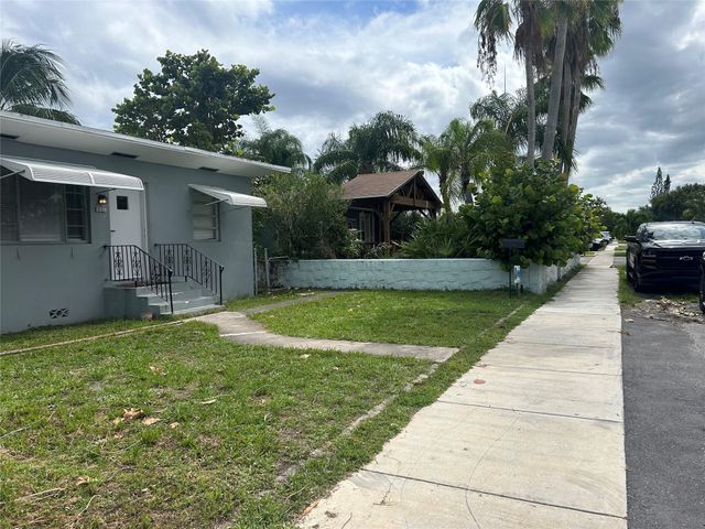 2218 Roosevelt Street, Hollywood, FL 33020