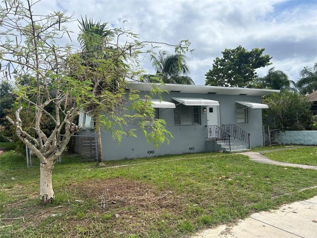 2218 Roosevelt Street, Hollywood, FL 33020