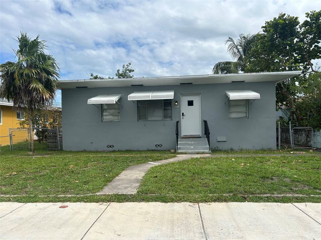 2218 Roosevelt Street, Hollywood, FL 33020