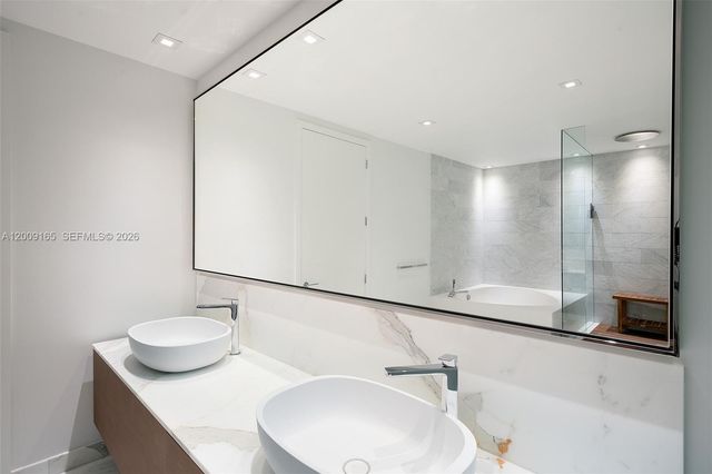 10201 Collins Ave 503, Bal Harbour, FL 33154