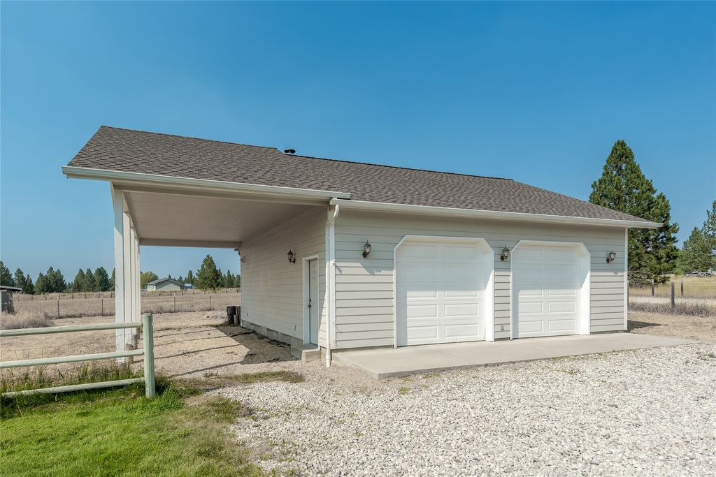 193 Cormoret Loop, Florence, MT 59833 photo 4