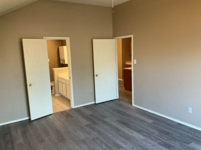 1001 Stockton Drive, Burleson, TX 76028