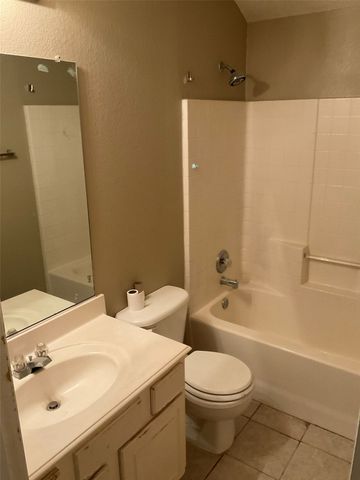 1001 Stockton Drive, Burleson, TX 76028