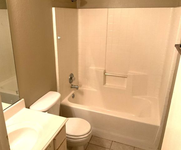 1001 Stockton Drive, Burleson, TX 76028