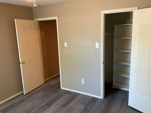 1001 Stockton Drive, Burleson, TX 76028