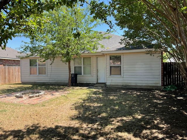 1001 Stockton Drive, Burleson, TX 76028
