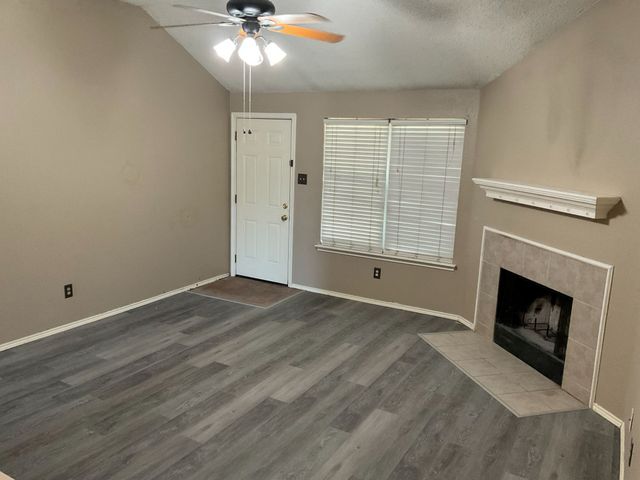1001 Stockton Drive, Burleson, TX 76028