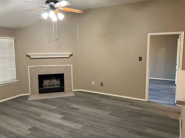 1001 Stockton Drive, Burleson, TX 76028