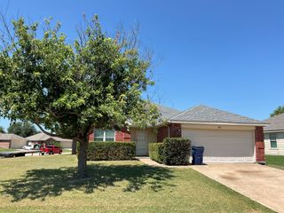 1001 Stockton Drive, Burleson, TX 76028