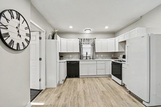 305.5 S Catherine Street, Bay City, MI 48706