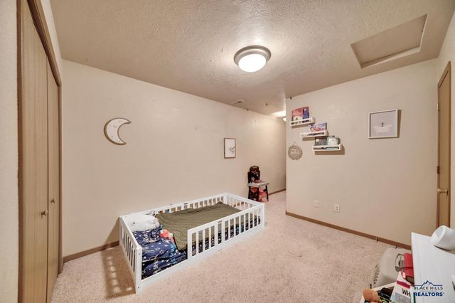 10903 FREEDOM PL, Summerset, SD 57718