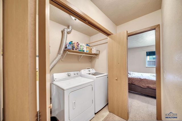 10903 FREEDOM PL, Summerset, SD 57718