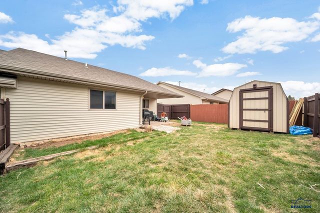 10903 FREEDOM PL, Summerset, SD 57718