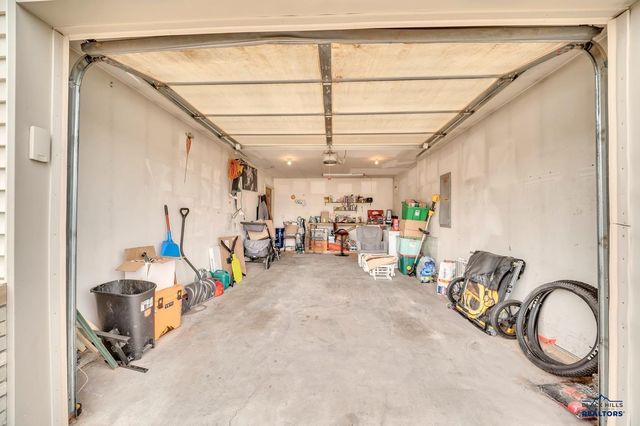10903 FREEDOM PL, Summerset, SD 57718