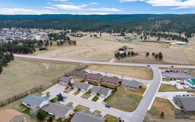10903 FREEDOM PL, Summerset, SD 57718