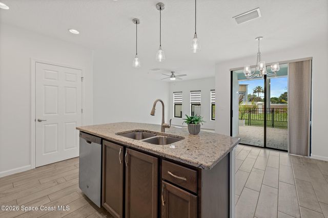 1315 Lara Circle 102, Rockledge, FL 32955