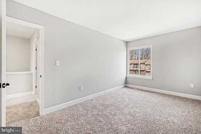 32 ROMANOFF CT, Baltimore, MD 21234