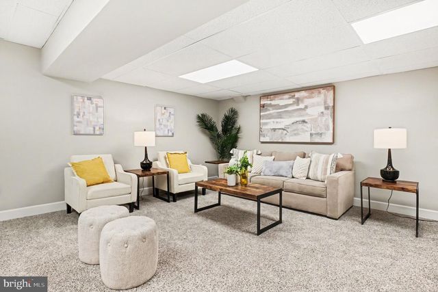 32 ROMANOFF CT, Baltimore, MD 21234