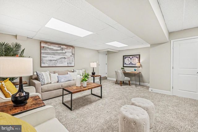 32 ROMANOFF CT, Baltimore, MD 21234