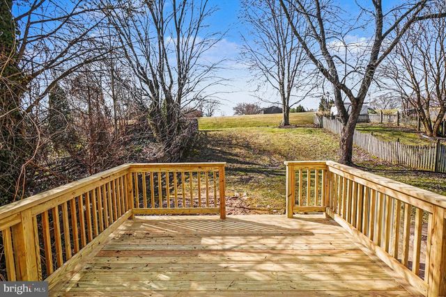 32 ROMANOFF CT, Baltimore, MD 21234