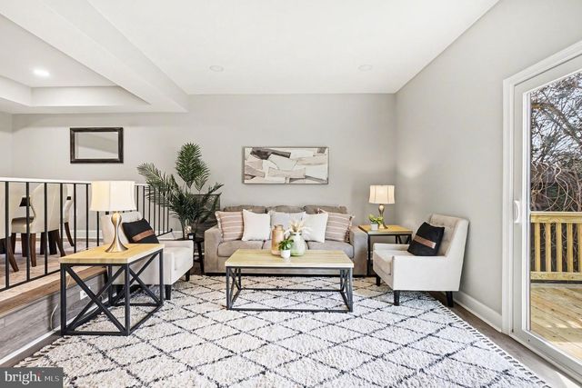 32 ROMANOFF CT, Baltimore, MD 21234