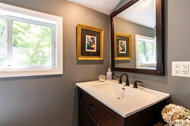 10 Pilgrims Progress Road, Rhinebeck, NY 12572