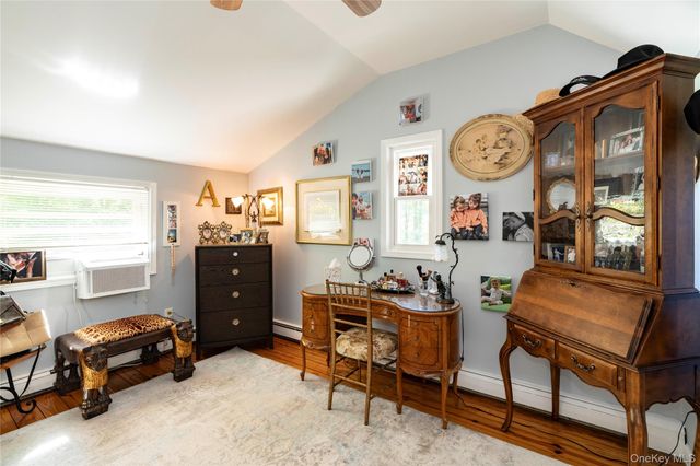 10 Pilgrims Progress Road, Rhinebeck, NY 12572