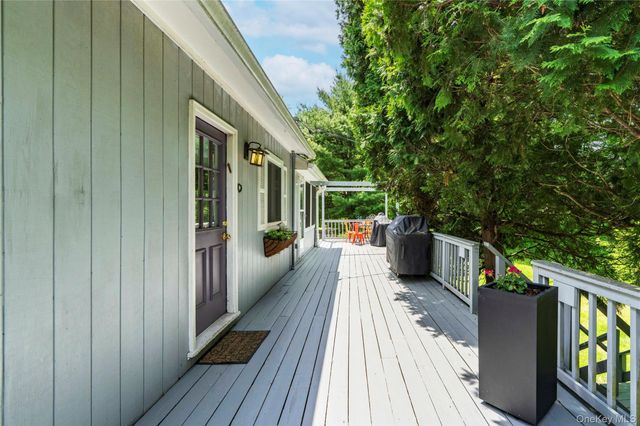 10 Pilgrims Progress Road, Rhinebeck, NY 12572
