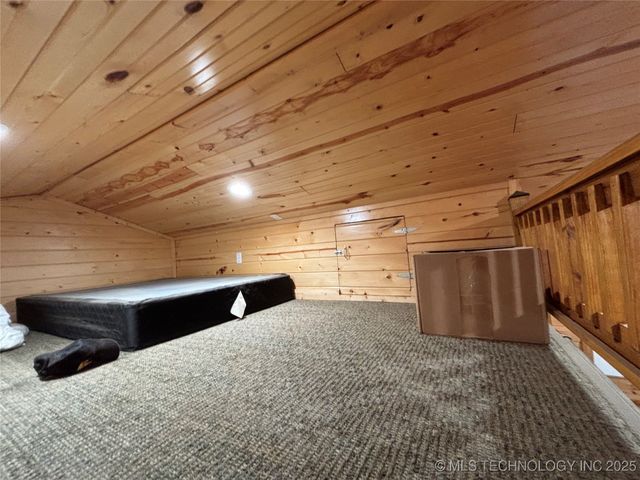 1296 Church Road, Silo, OK 74701