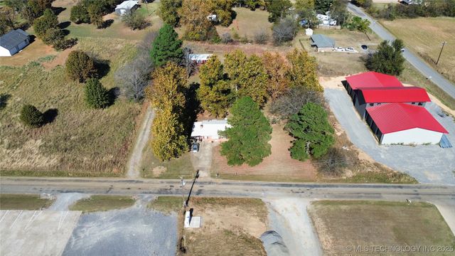 1296 Church Road, Silo, OK 74701