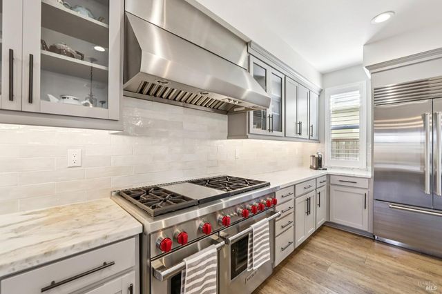 2453 Francisco Ave, Santa Rosa, CA 95403