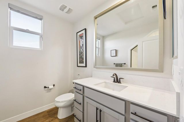 2453 Francisco Ave, Santa Rosa, CA 95403