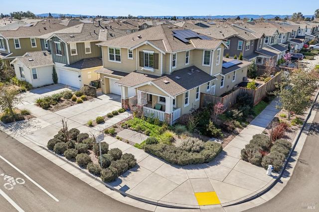 2453 Francisco Ave, Santa Rosa, CA 95403